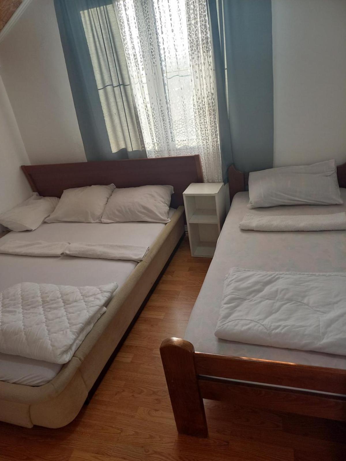 Traveler'S Rest - Near Podgorica Airport Hostel Mitrovici  Exterior photo
