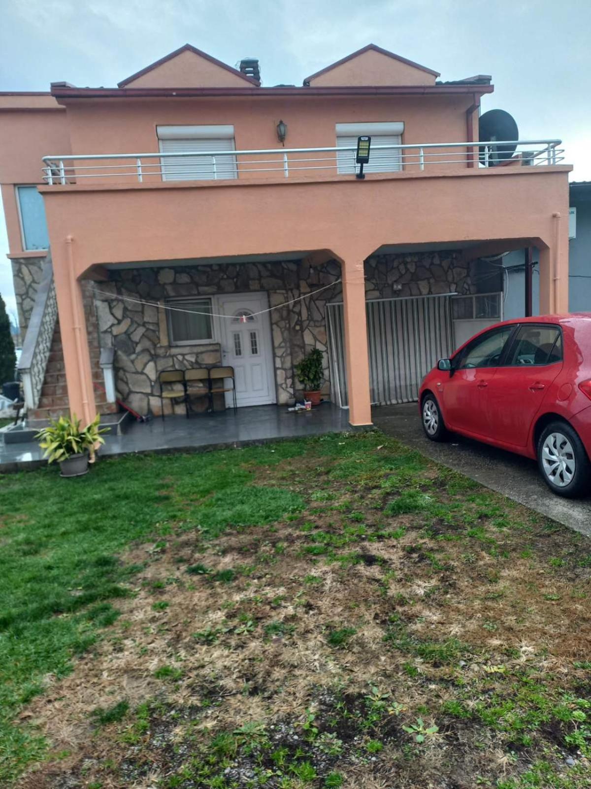 Traveler'S Rest - Near Podgorica Airport Hostel Mitrovici  Exterior photo